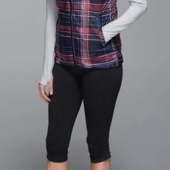 Lulu Lemon Reversible Vest - Picture 2 of 9